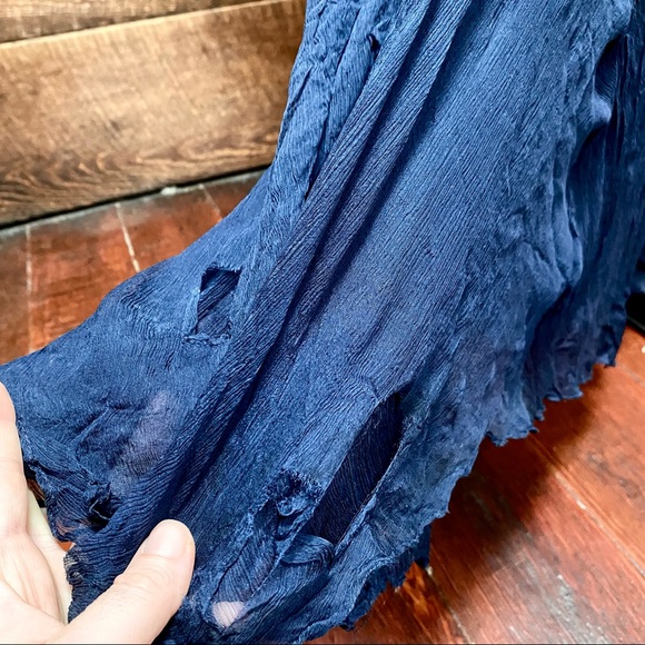 Caché Luxe Full Length Silk Gown w/ Flutter Sleeves & Brooch - Picture 16 of 16